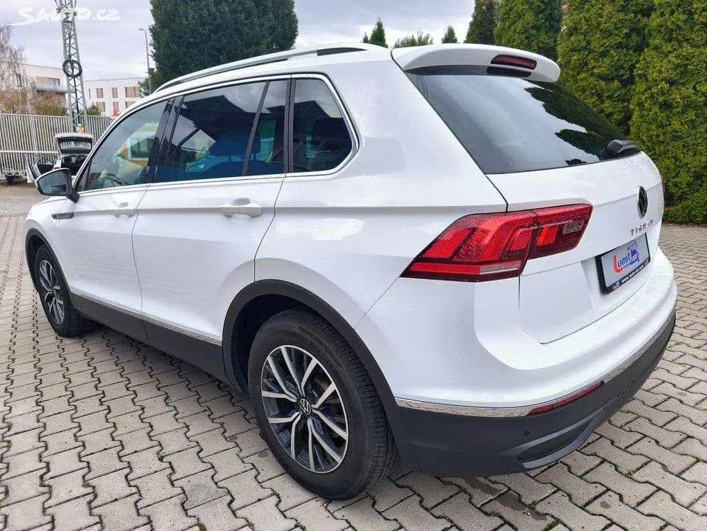 Lumit Car company