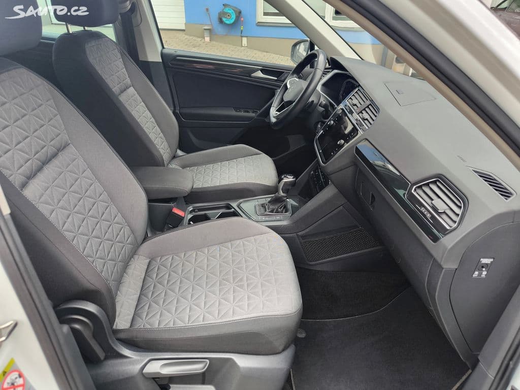 Lumit Car company