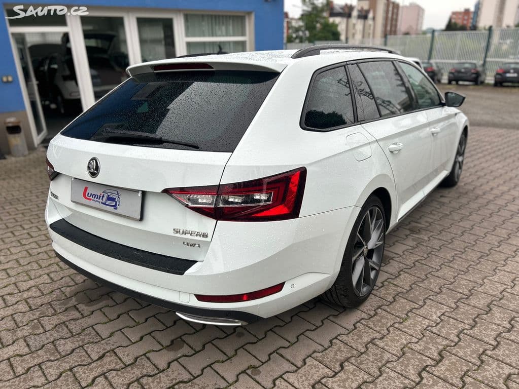Lumit Car company
